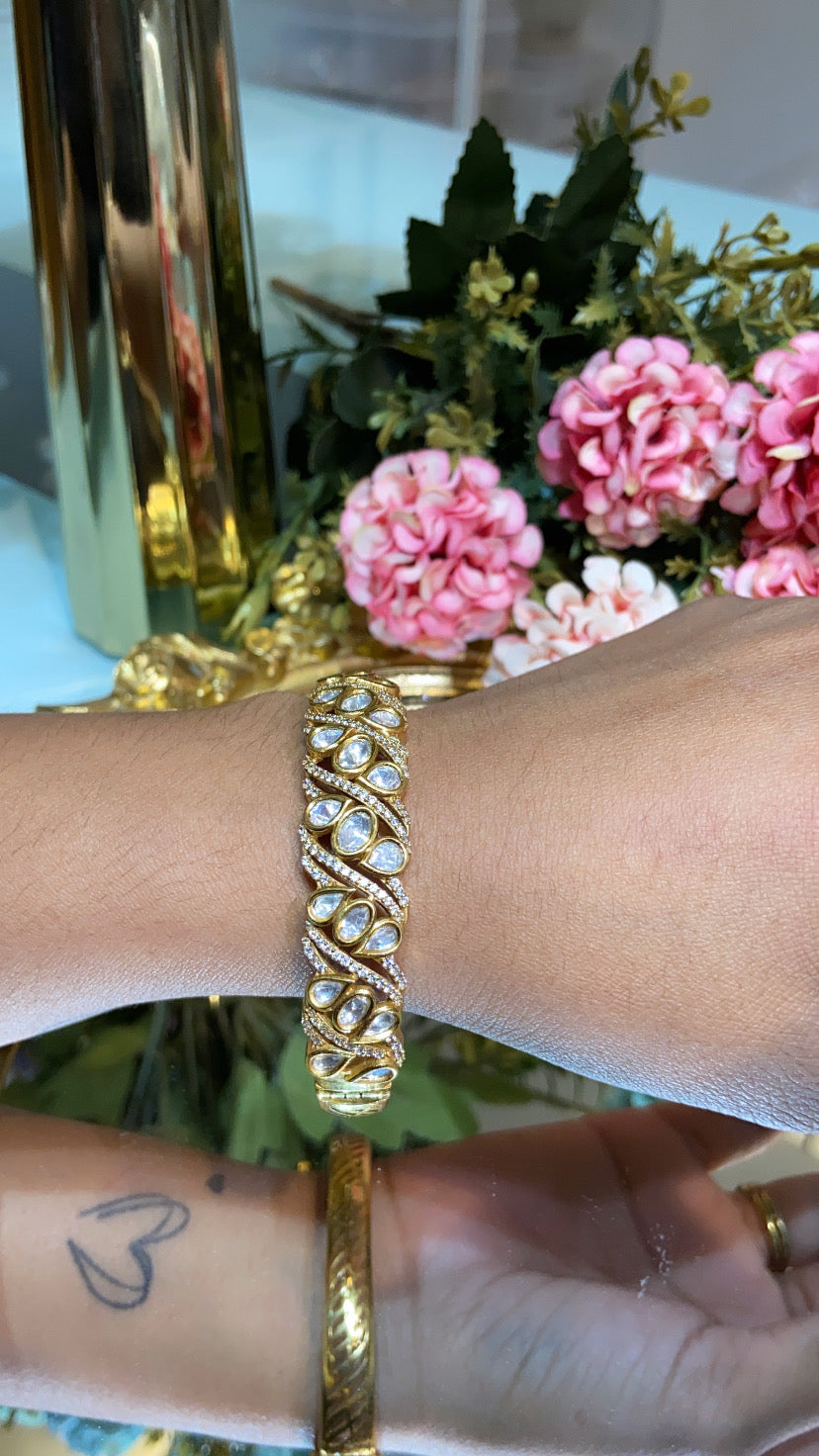 Criss cross Moissanite polki bracelet