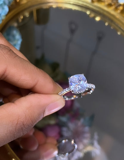 Royal cushion Solitaire ring 🔥