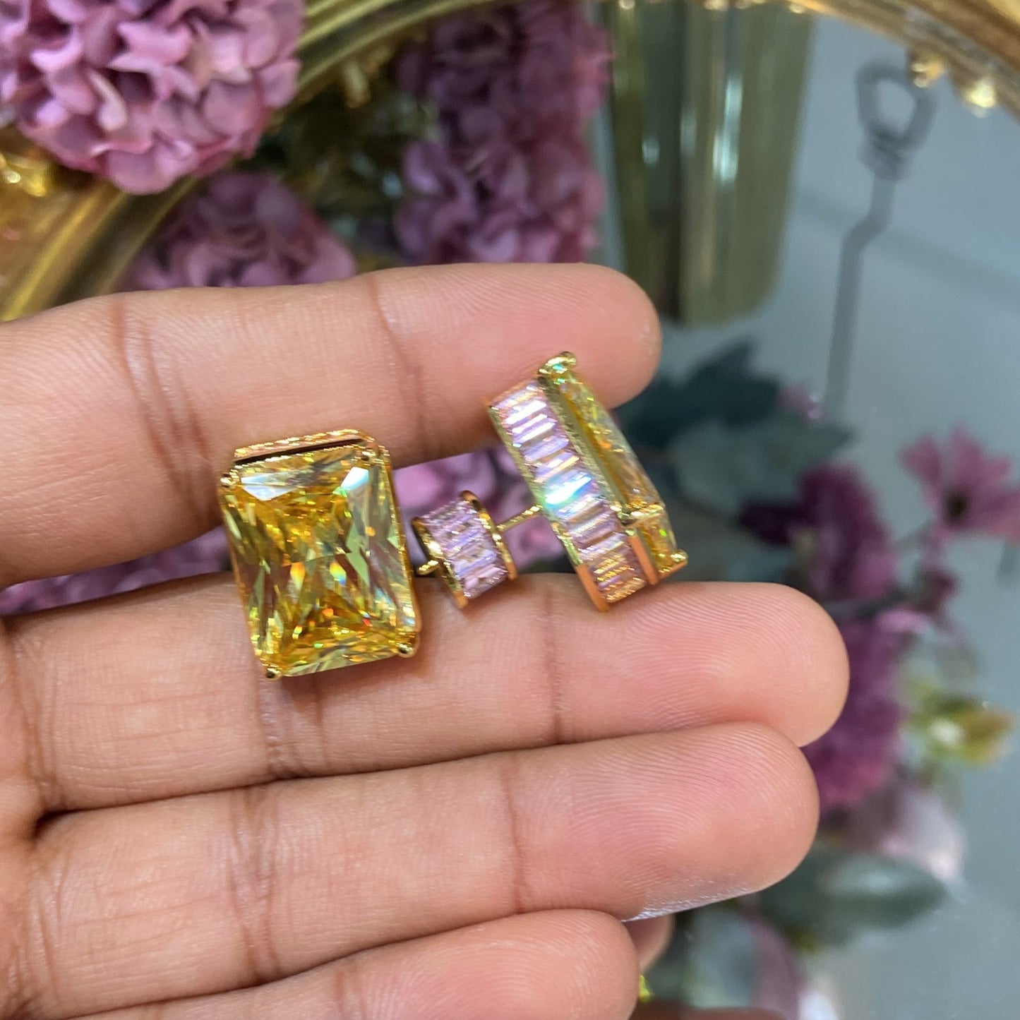 RECT Dual colour studs