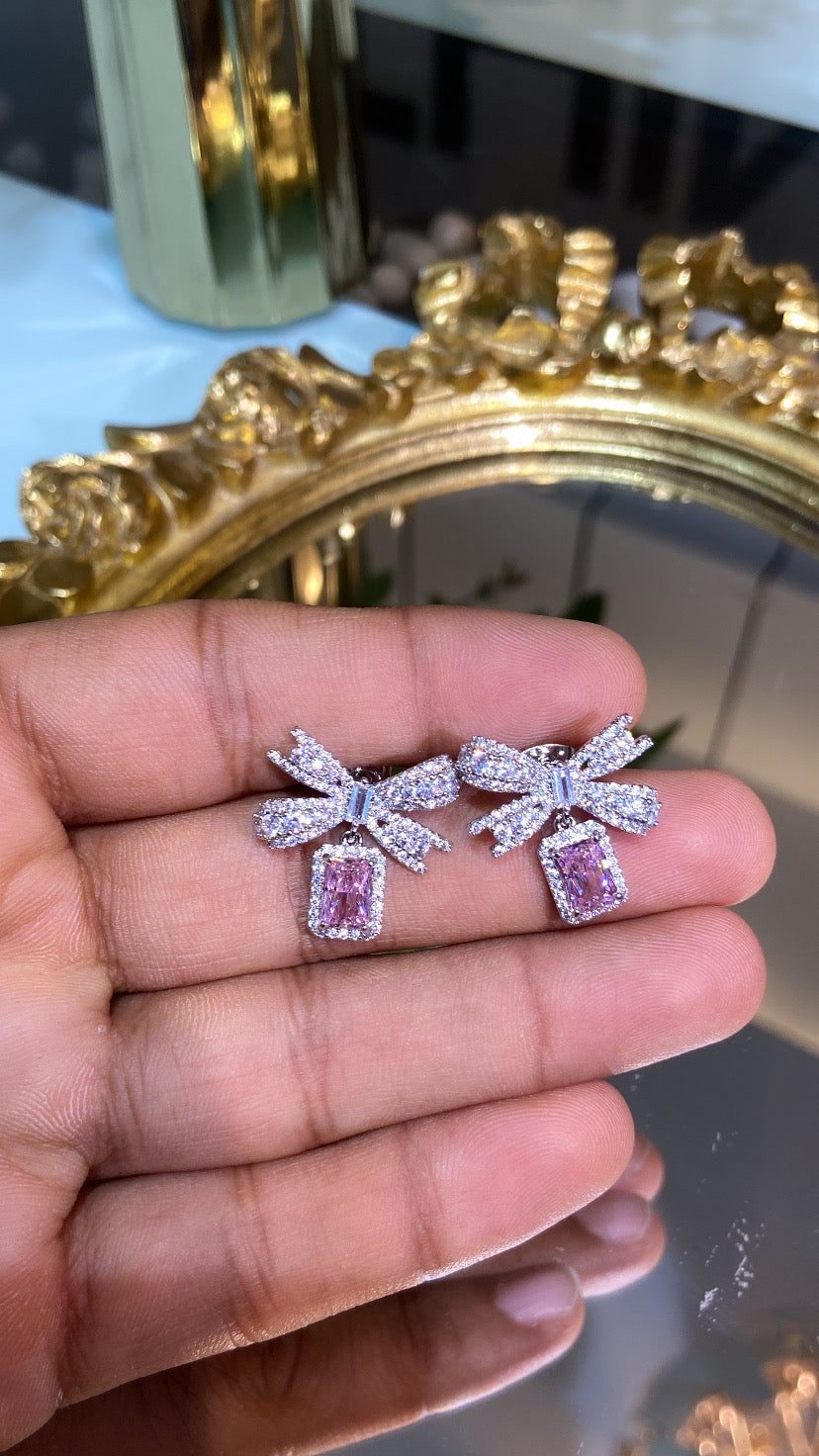 COLOUR HANGING BOW EARRING
