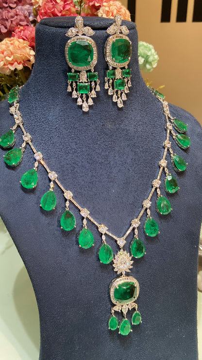EMILY DOUBLET DIAMOND DROP SET