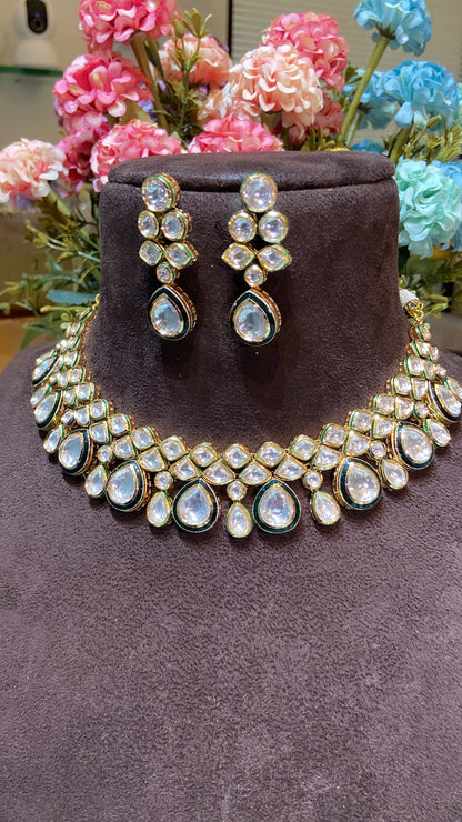 URMI KUNDAN POLKI SET