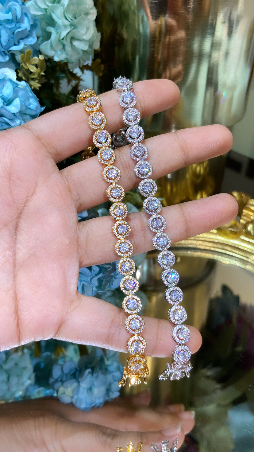 Round halo tennis bracelet