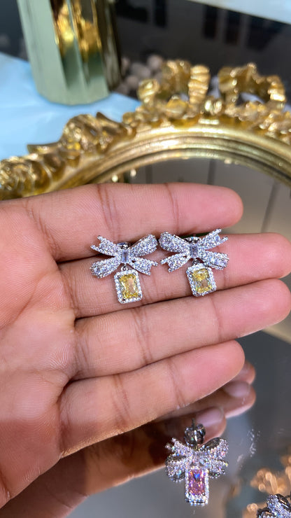 COLOUR HANGING BOW EARRING