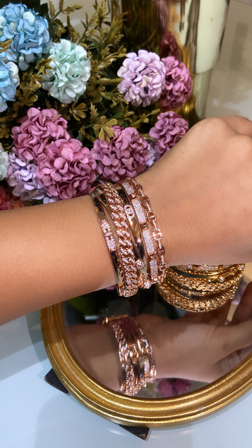 BROAD STATEMENT CUFF ♠️