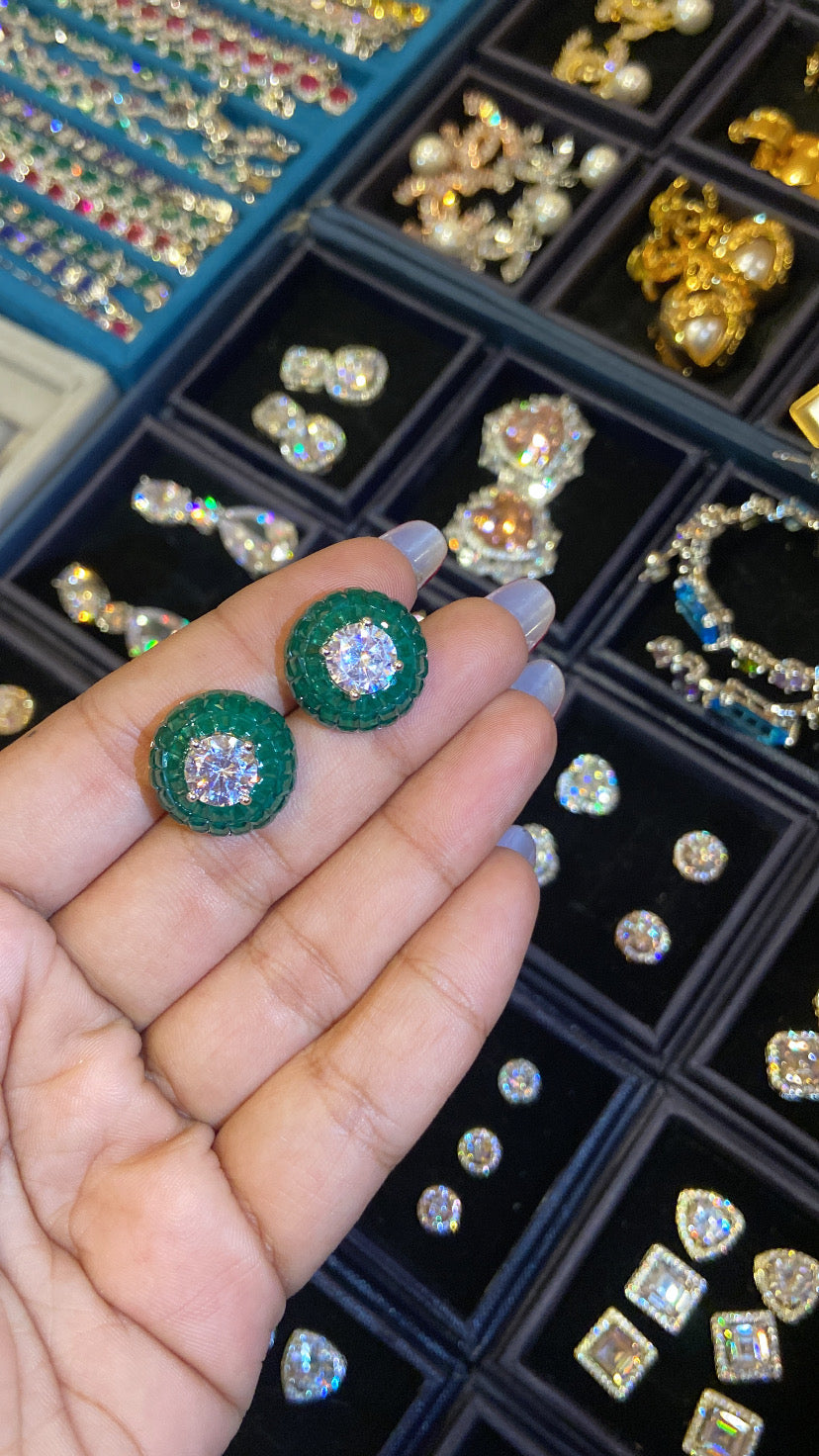 Dome Invisible setting earrings