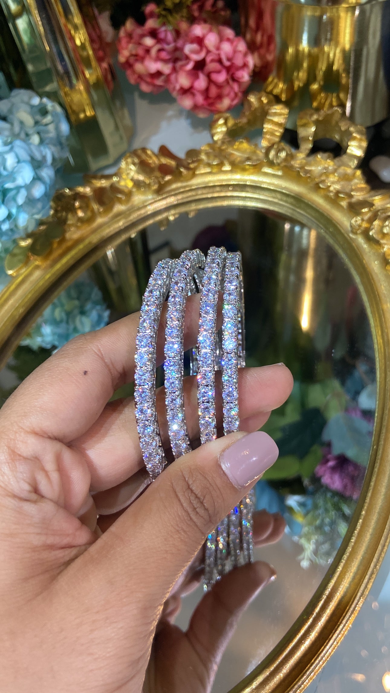 25 pointer DIAMOND Solitaire Bangles - (NOT OPENABLE)