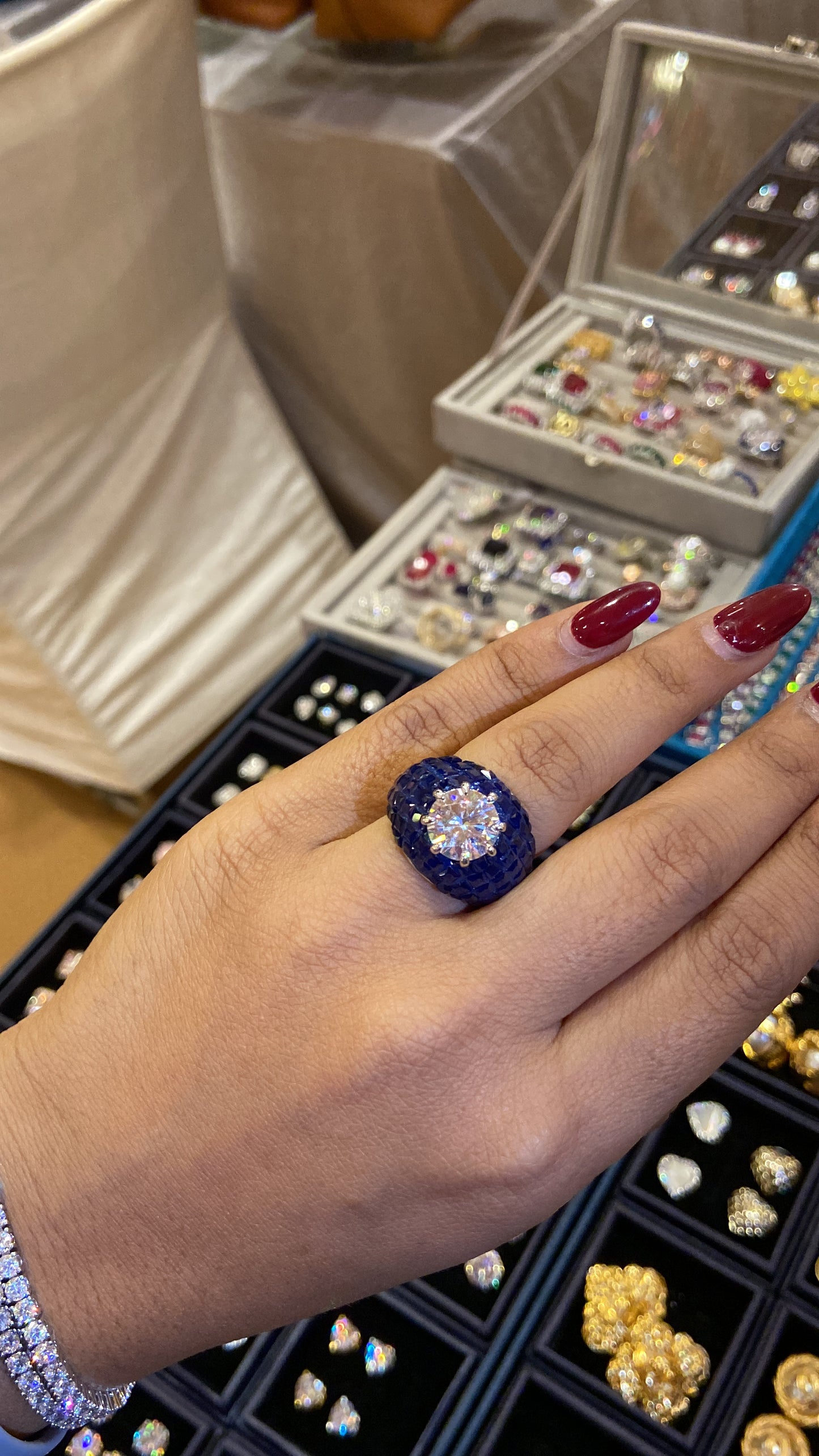 Invisible setting cocktail colour rings (Adjustable) 🩶