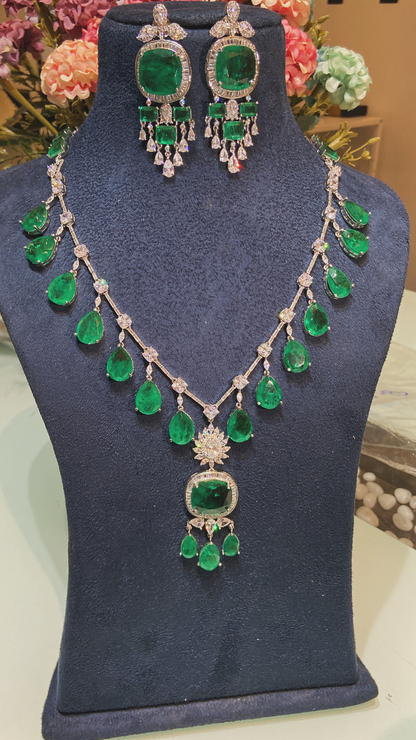 EMILY DOUBLET DIAMOND DROP SET
