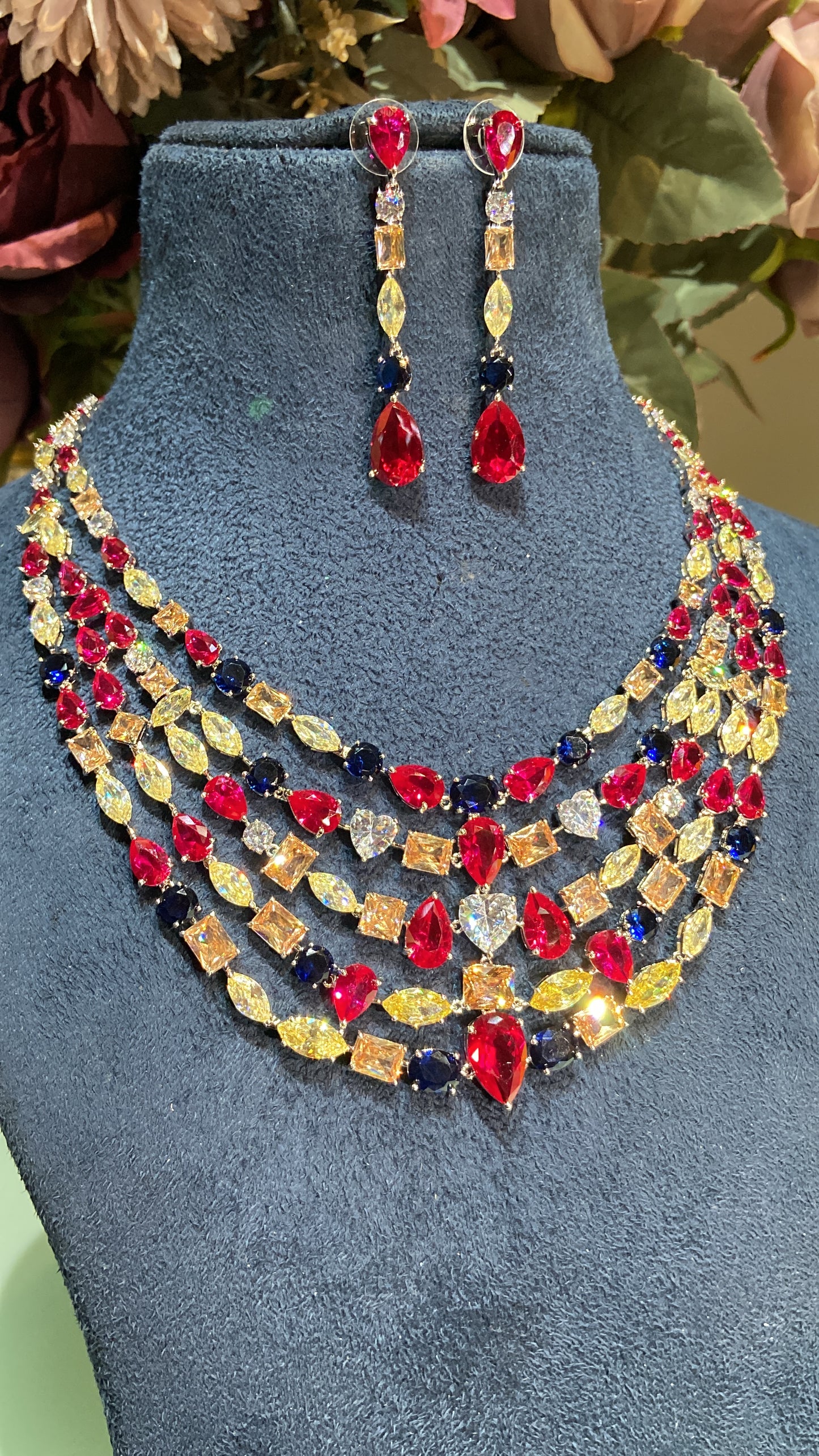 ROYAL 5 LINE NECKLACE SET