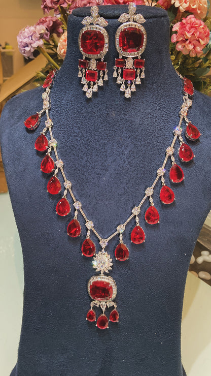 EMILY DOUBLET DIAMOND DROP SET