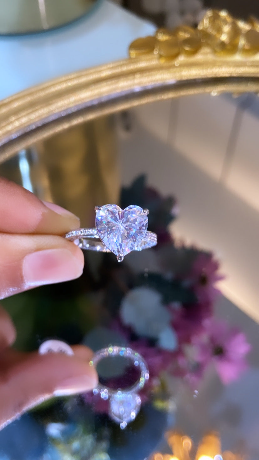 5 CT HEART SOLITAIRE RING