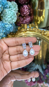 Pearl drop earring