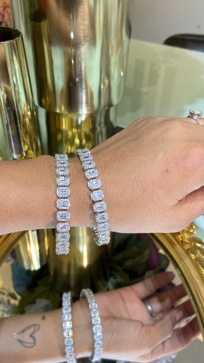 Emerald halo diamond bangles (WITHOUT LOCK)