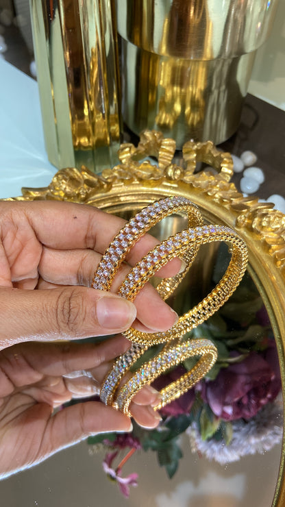 GOLD STAR DIAMOND BANGLES (WITHOUT LOCK)