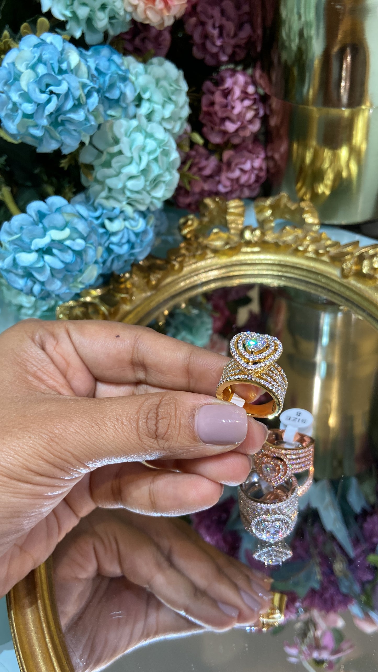 Festive  Heart cocktail Solitaire liner Ring 💙
