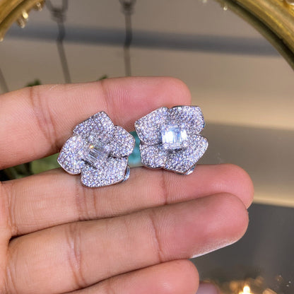 TULIP EARRING
