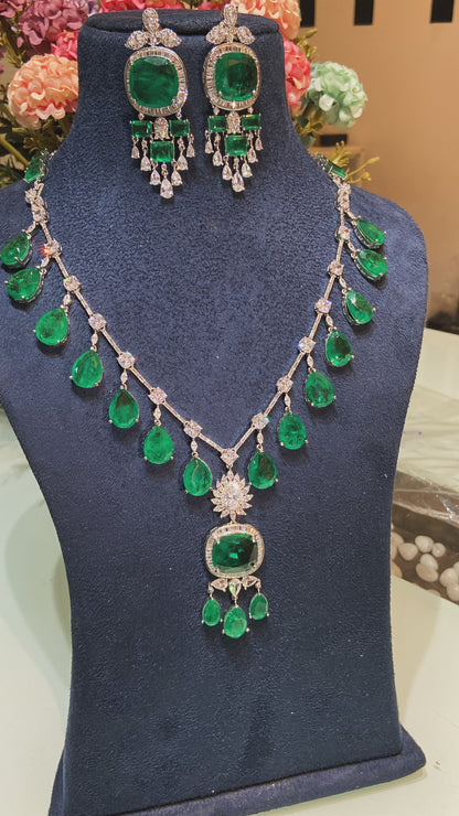 EMILY DOUBLET DIAMOND DROP SET