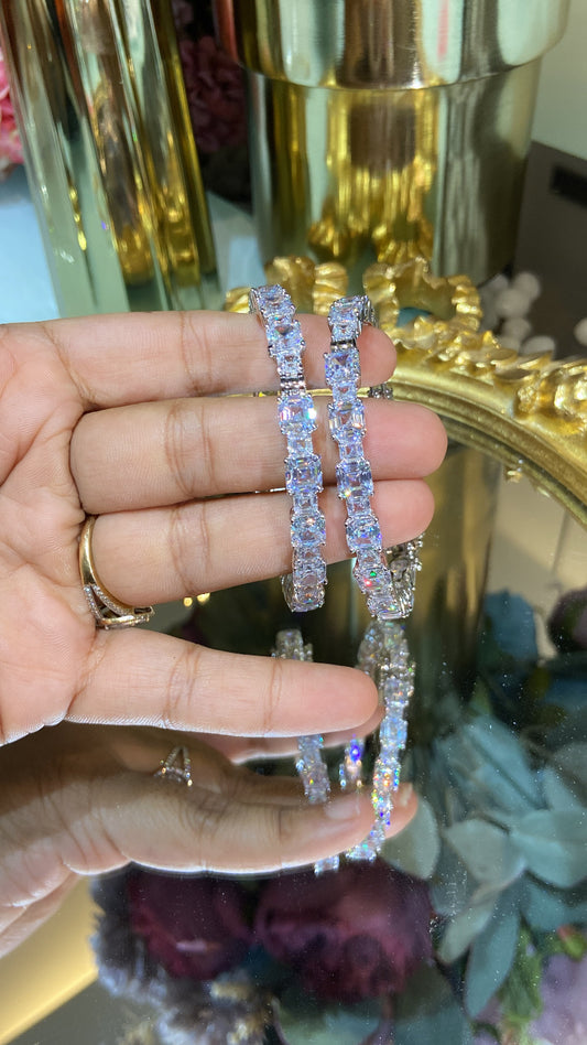 PRINCESS CUT DIAMOND BANGLES (OPENABLE) PAIR