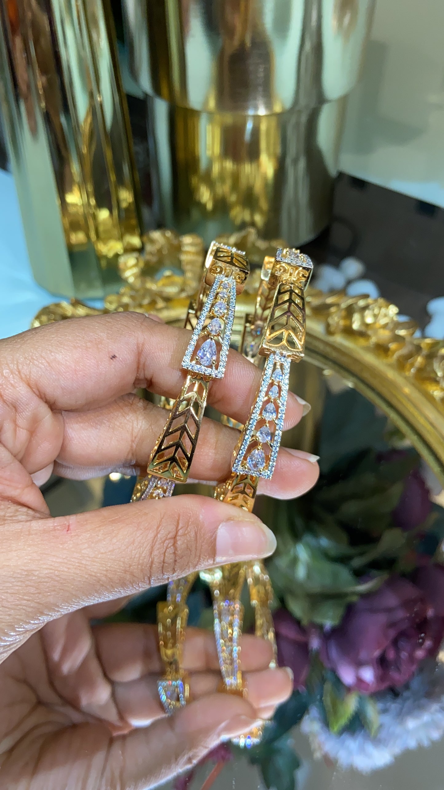 Spiral gold diamond bangles (Without Lock)