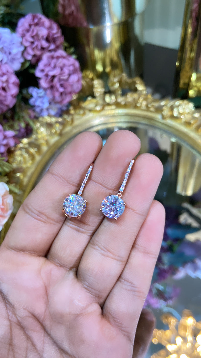 Solitaire Hoop Danglers ✨