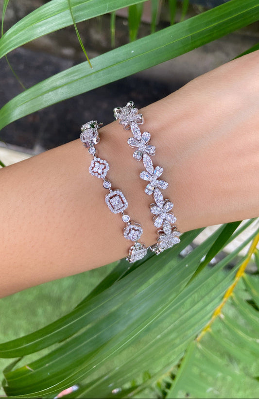 DESIGNER CLUSTER TENNIS BRACELET
