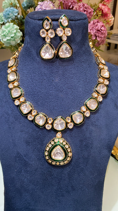 Manikarna POLKI KUNDAN NECKLACE SET