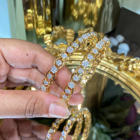 CLASSIC CLUSTER DIAMOND BANGLE (WITHOUT LOCK) 🪄