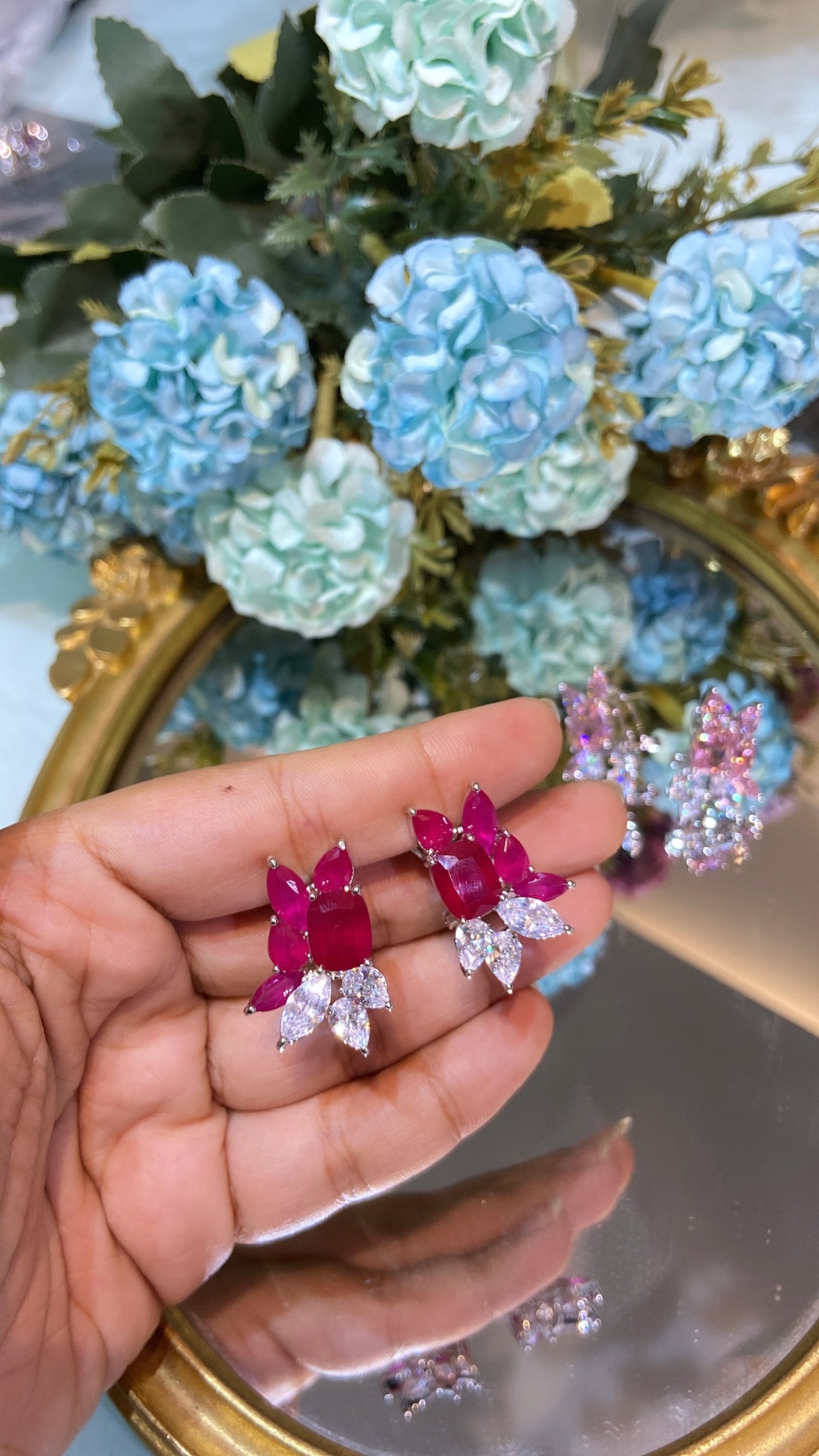BLOOM COLOUR STUDS