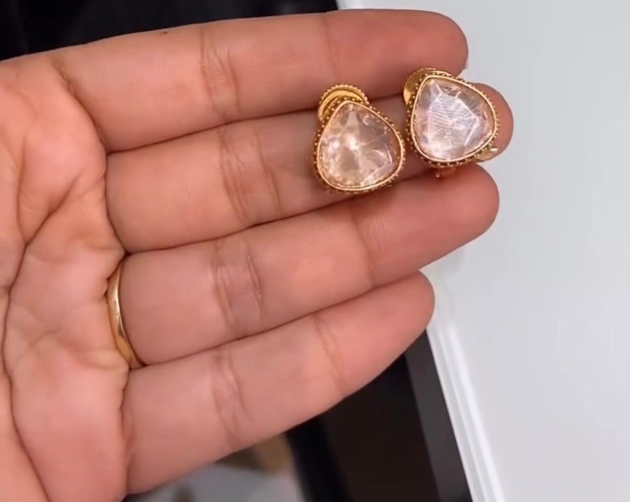 Single stone Polki studs