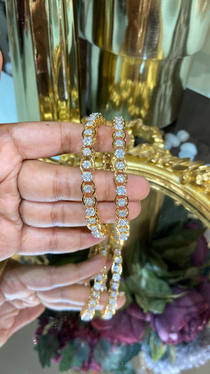 CLASSIC CLUSTER DIAMOND BANGLE (WITHOUT LOCK) 🪄