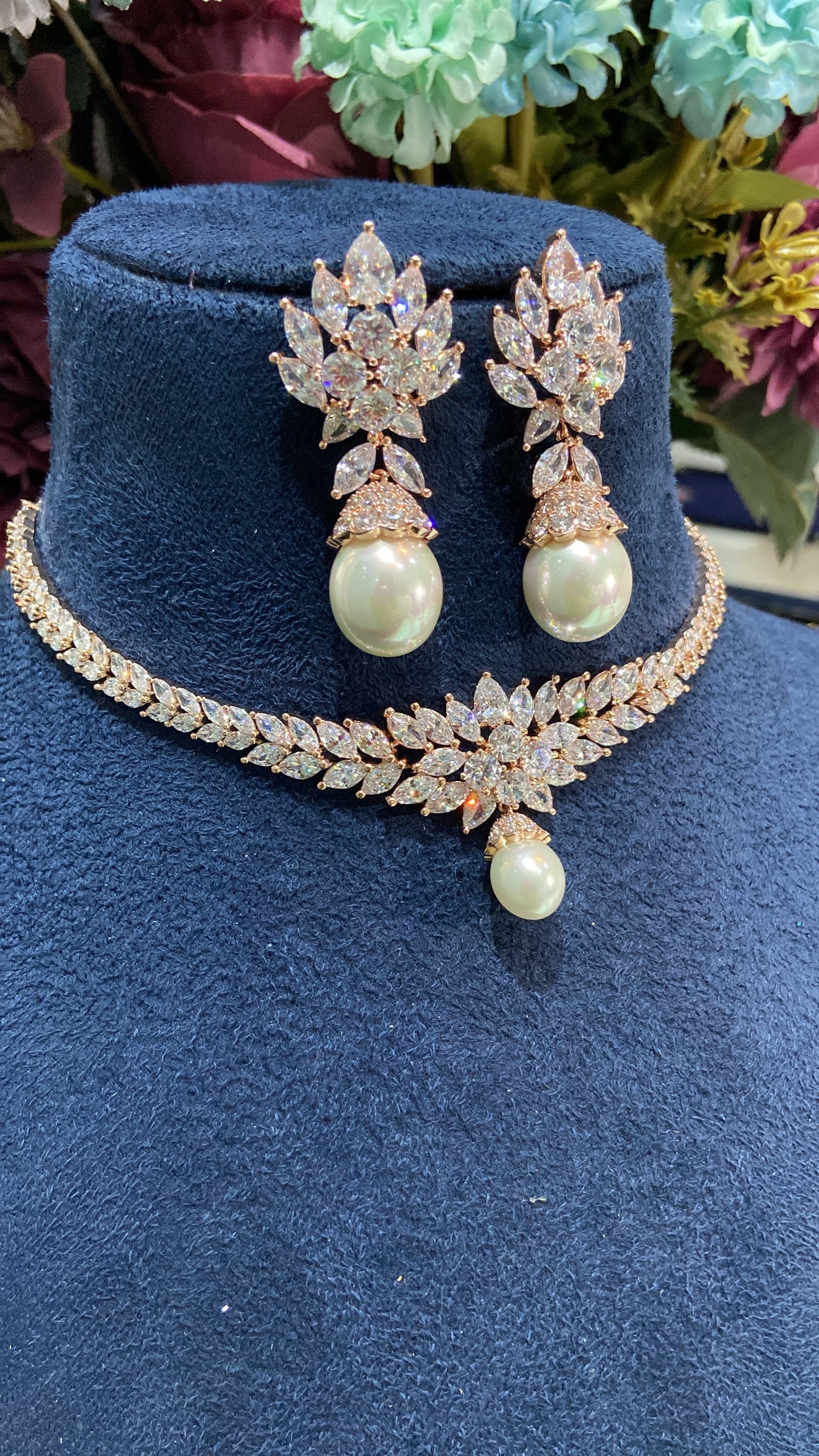 Pearl Diamante Choker set with earrings