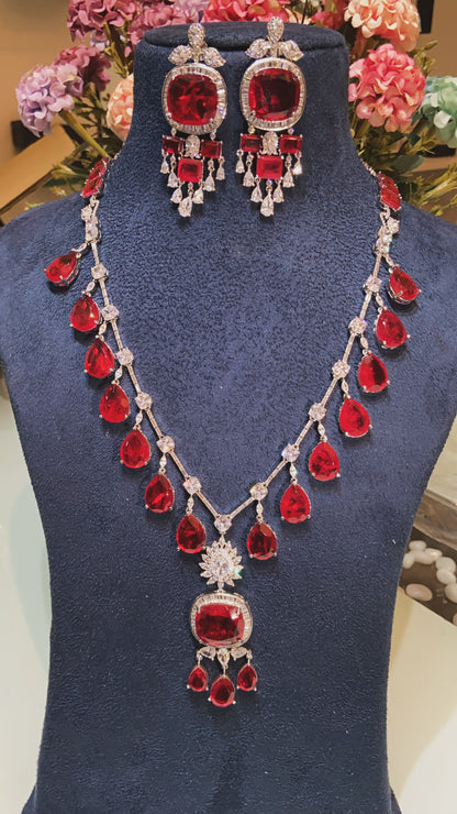 EMILY DOUBLET DIAMOND DROP SET