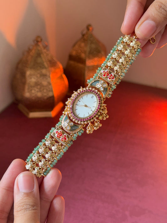 OVAL DIAL Antique designer Watch Bracelet