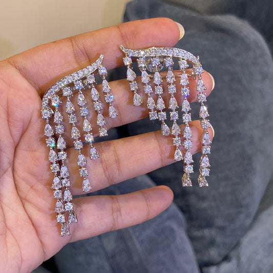 Cascading Pear-Drop Dangles