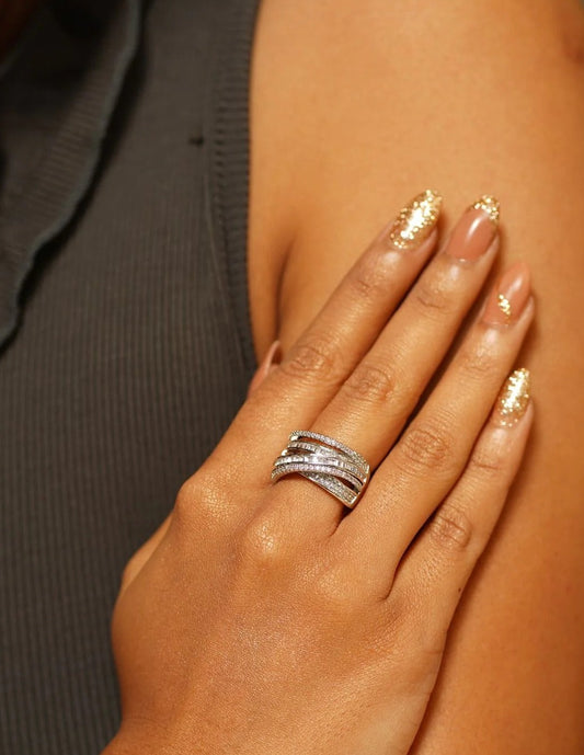 Criss cross band ring