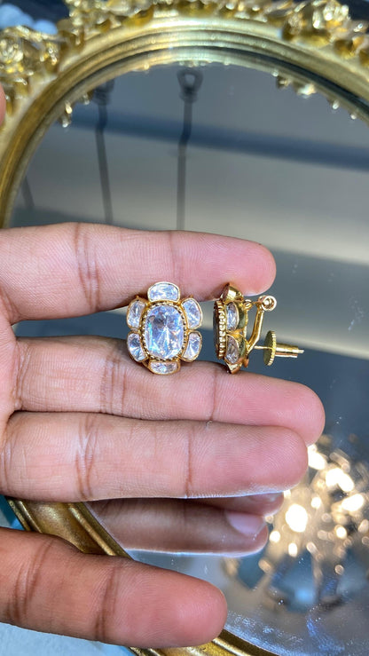 OVAL FLOWER POLKI TOPS