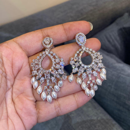 Cascade Pearl Chandelier cocktail Earrings 🤎🤎