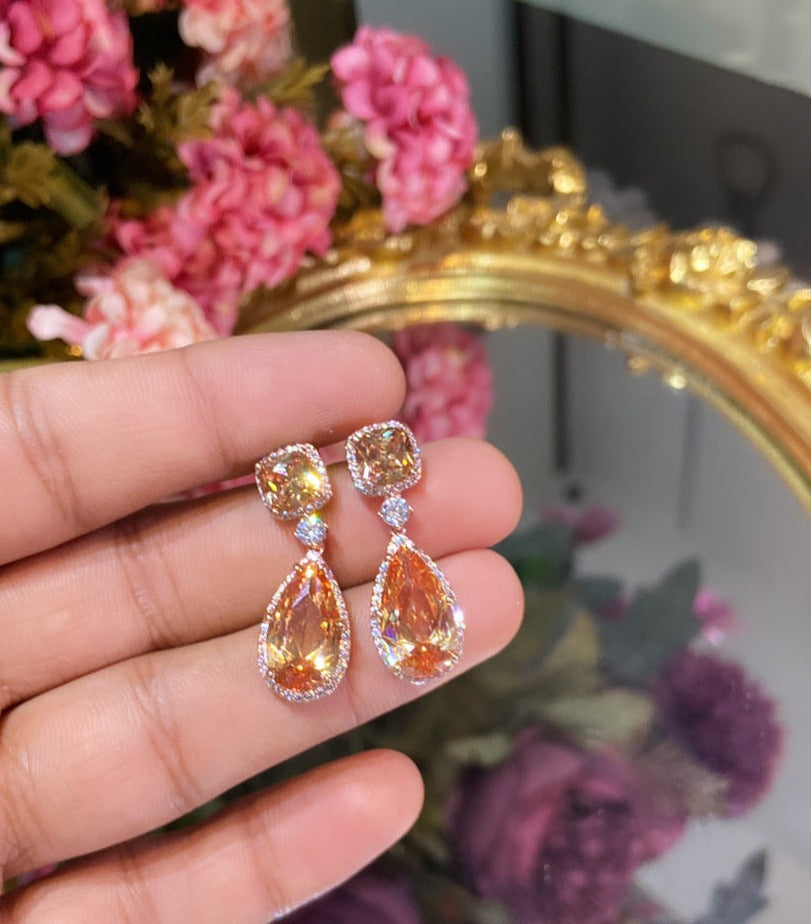 Cushion tear drop sparkly colour earrings 🎀