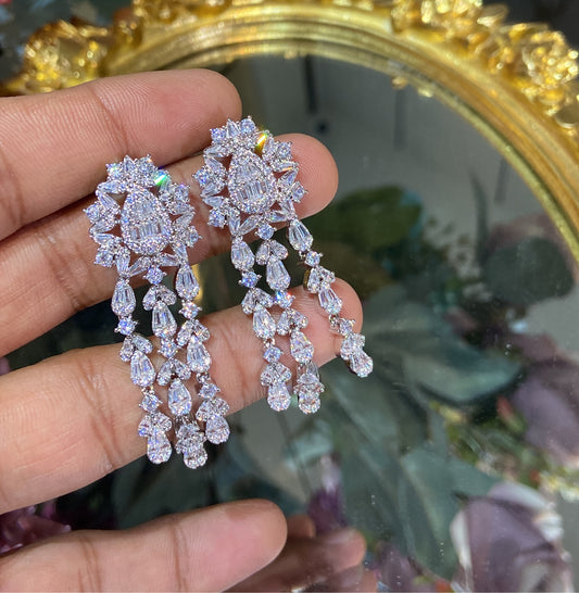 Marilyn cocktail earrings
