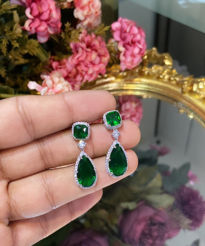 Cushion tear drop sparkly colour earrings 🎀