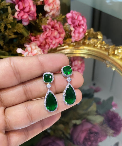 Cushion tear drop sparkly colour earrings 🎀