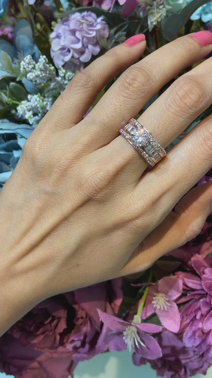 Solitaire baguette ring