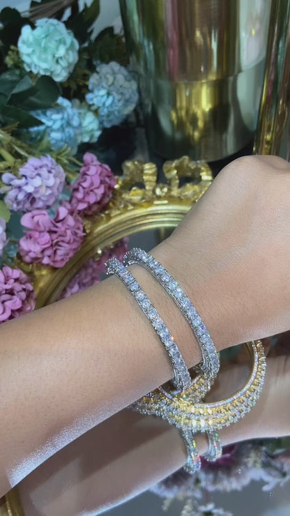 25 pointer OPENABLE DIAMOND Solitaire Bangles - 1 PAIR - (WITH LOCK) 🪄