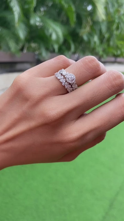 Cluster classic band ring with stackable band