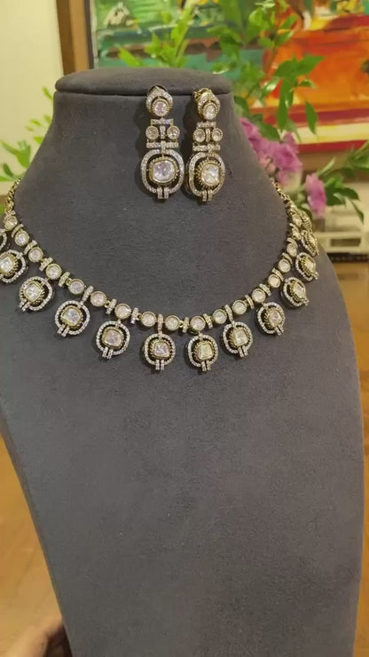 Classic Polki Victorian Choker Set