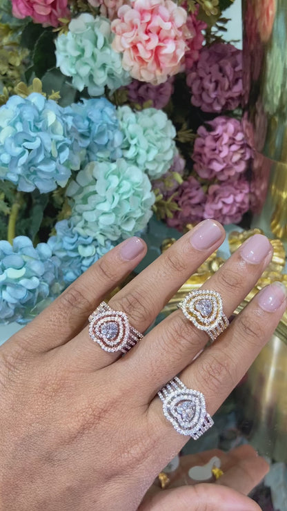 Festive  Heart cocktail Solitaire liner Ring 💙