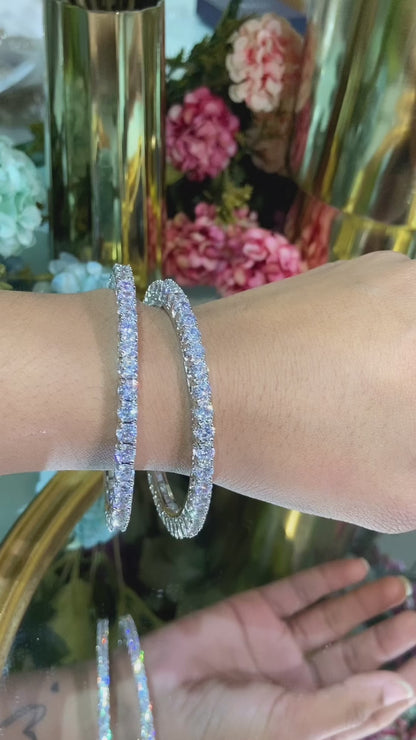 25 pointer DIAMOND Solitaire Bangles - (NOT OPENABLE)