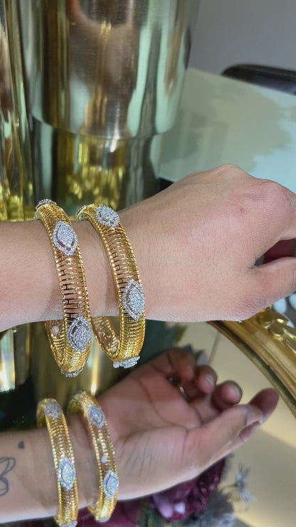 Pear gold diamond bangles (Without Lock)