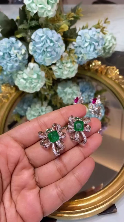 RIBBON STUDS